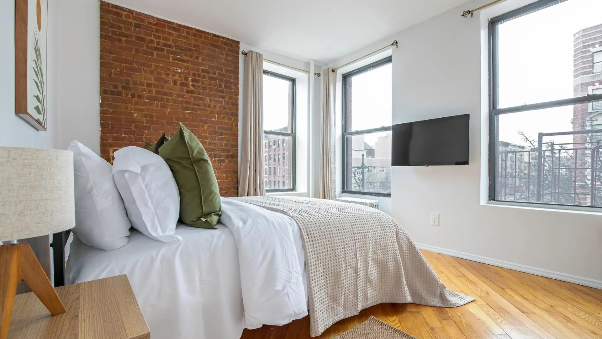 Marvelous & Cozy 3Bdr & 2Bth In New York Apartment