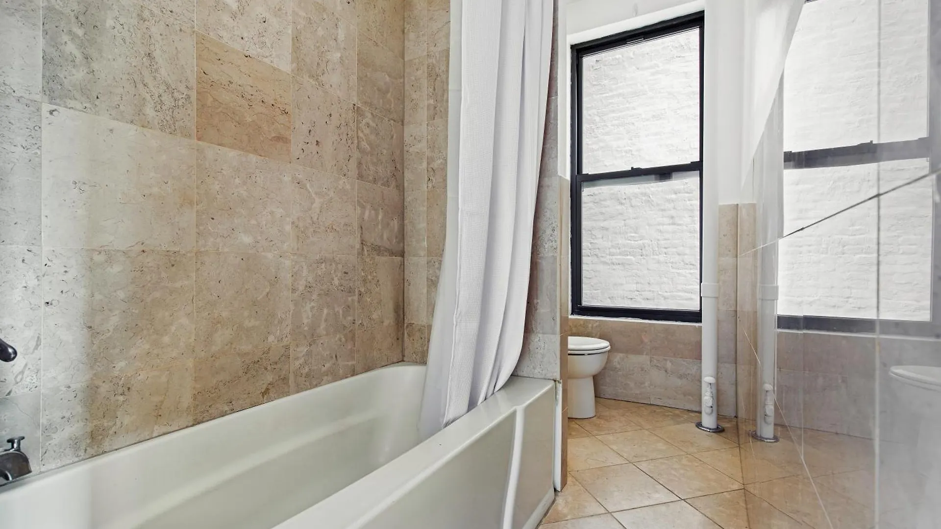 Marvelous & Cozy 3Bdr & 2Bth In New York Apartment United States